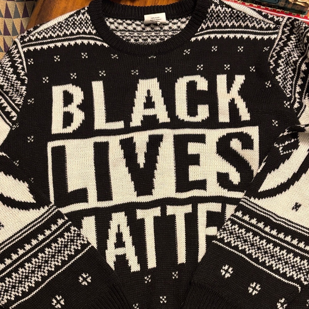 Black Lives Matter Statement Crewneck Sweater‎ - Mens L/XL
